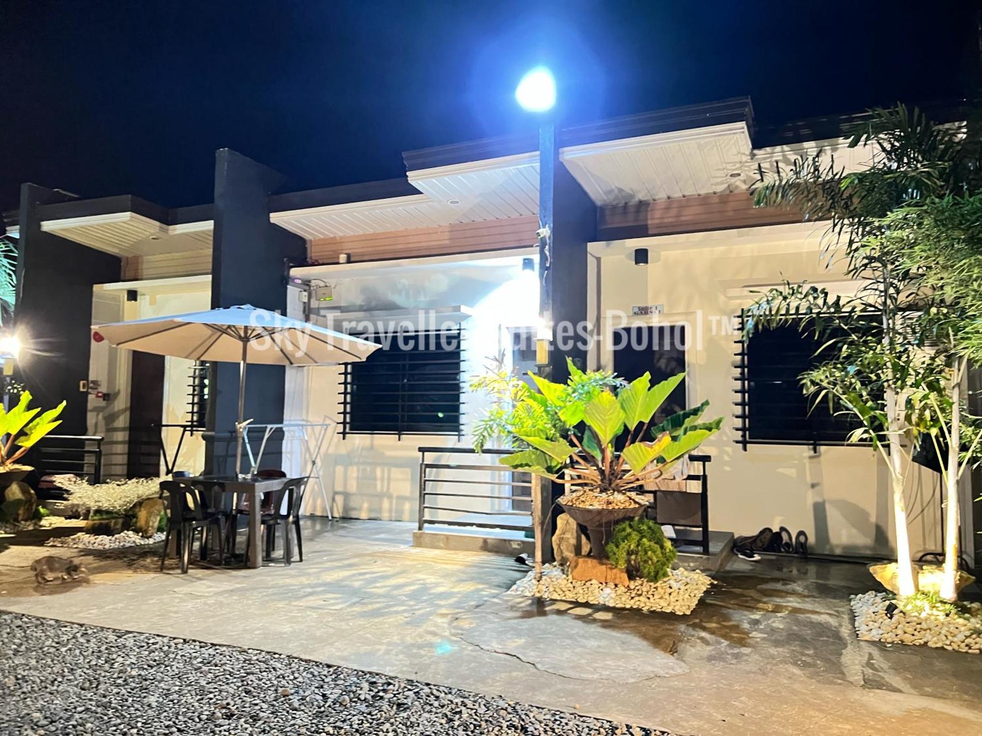 Sky Traveller Suites Panglao Exterior foto
