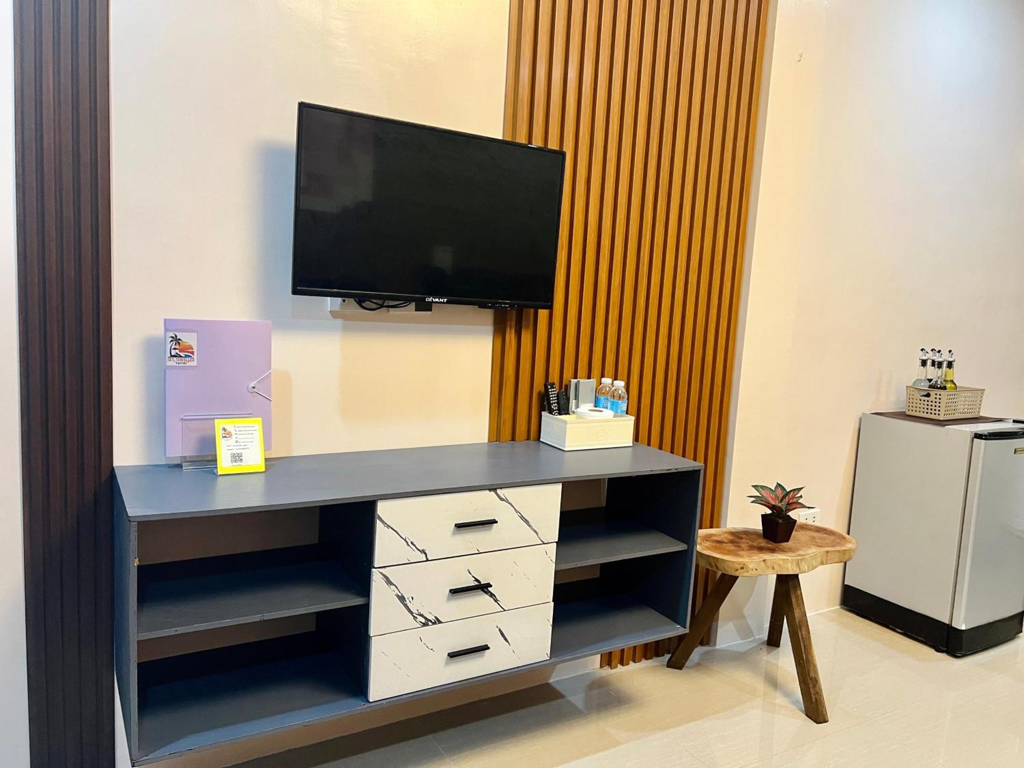 Sky Traveller Suites Panglao Exterior foto